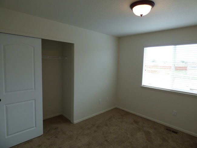 Building Photo - Two Story, 3 Bedroom Home in Village East Subdivision in Windsor