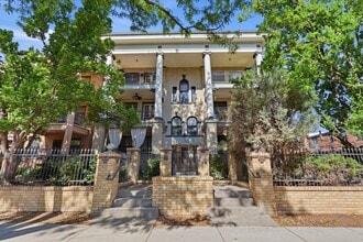 Building Photo - 1261 Pennsylvania St