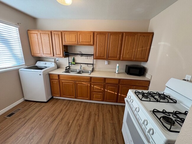 Building Photo - Beautiful 3 Bed 1 Bath Home in Security-Widefield!!!