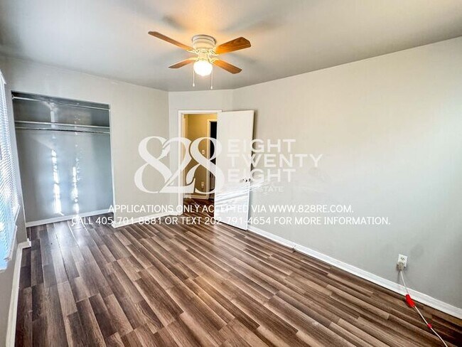 Building Photo - Charming 2 Bedroom/1 Bathroom Single Famil...