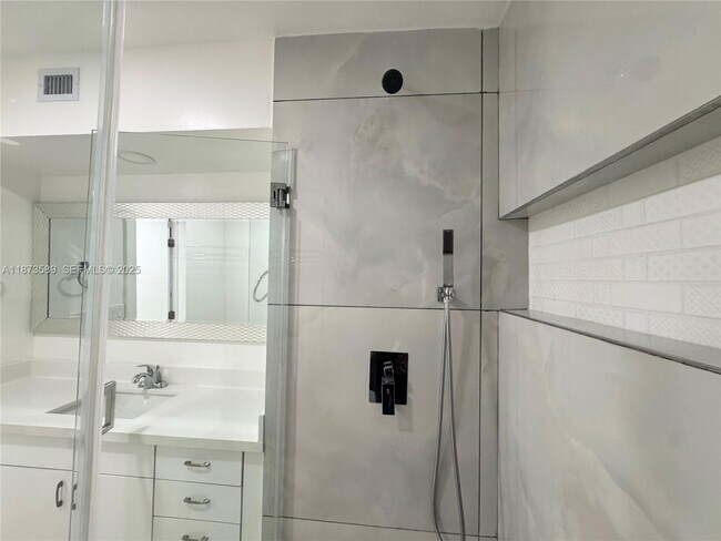 Building Photo - 3768 NE 167th St