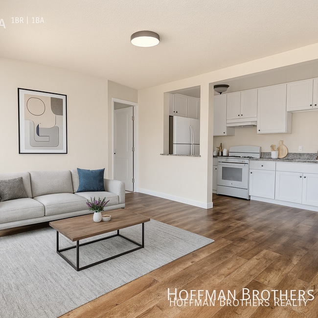 Building Photo - 6727 Woodley Ave