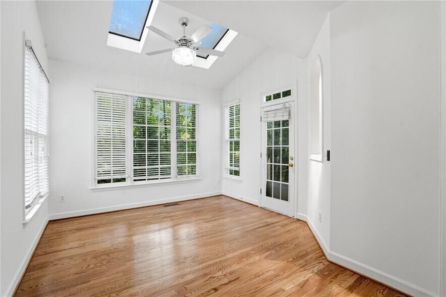 Building Photo - 4465 Park Brooke Trace