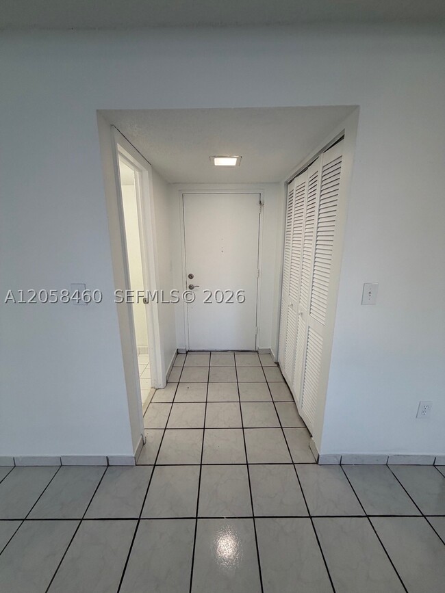 Building Photo - 9300 W Flagler St