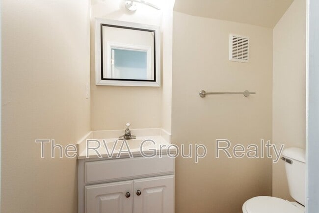 Building Photo - 10528 Runnymeade Dr