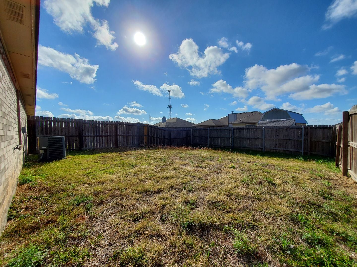 Building Photo - 1204 Cinch Dr