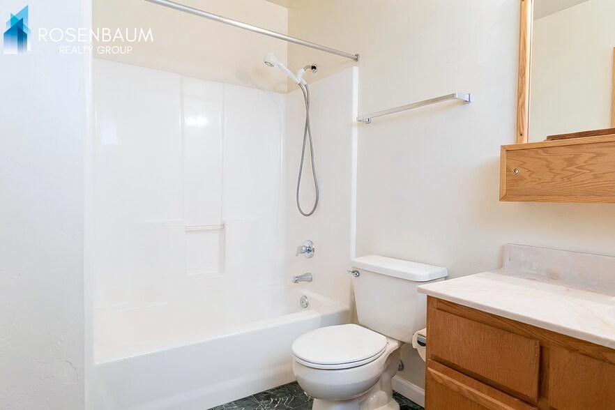 Building Photo - Charming 3-beds, 2-baths single-level home in Prescott Valley!