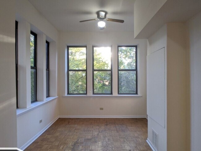 Building Photo - 2323 N Kedzie Blvd