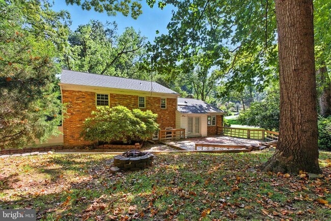 Building Photo - 9104 Hamilton Dr