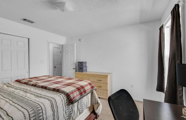 Building Photo - 1017D Creel St