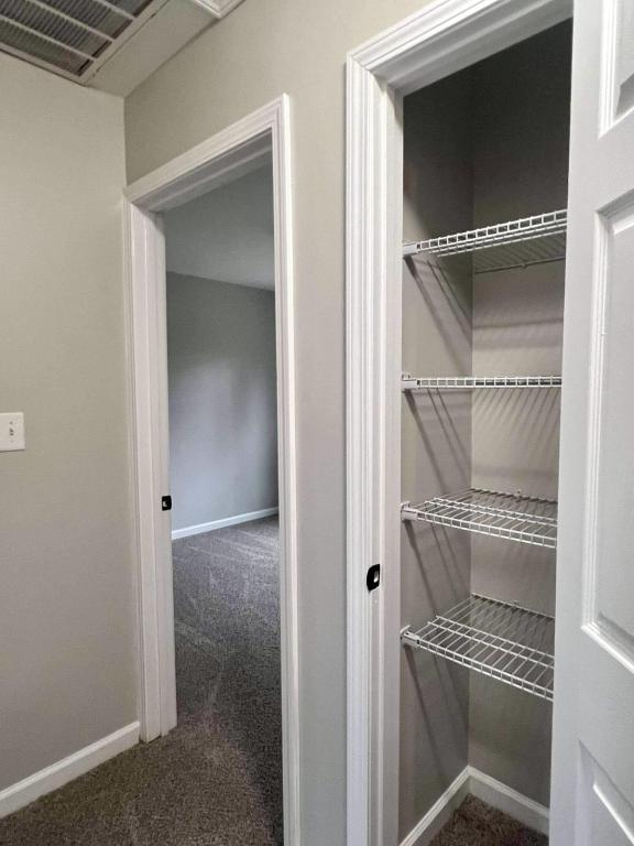 Building Photo - 5116 Goshawk Dr