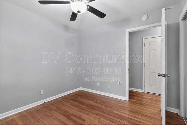 Building Photo - 3828 Avenue N