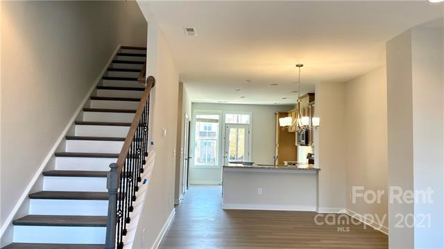 Building Photo - 820 Seigle Point Dr
