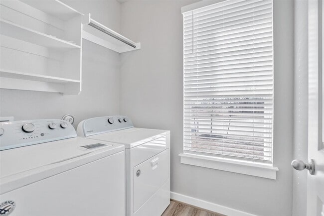 Building Photo - 17205 Mayfly Dr