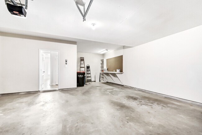 Building Photo - 21823 Mystic Point Ct