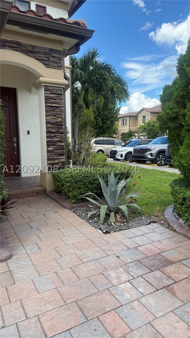 Building Photo - 3301 W 89th Terrace