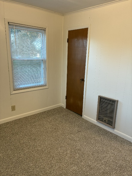 Building Photo - 3392 Ball Rd