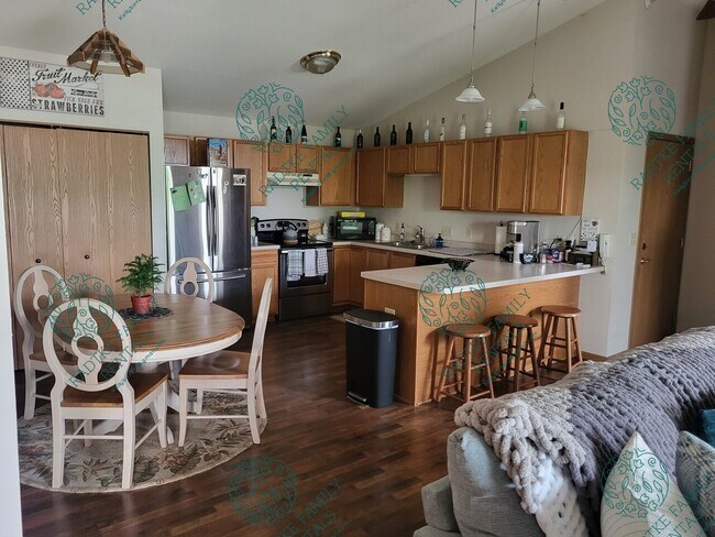 Building Photo - 11724-Bluemound