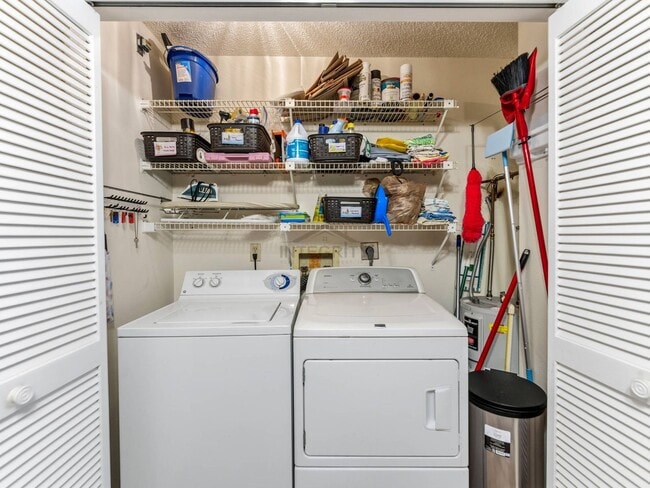 Building Photo - 8305 Sand Wedge Cir