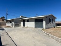Building Photo - Beautifully Remodeled Home