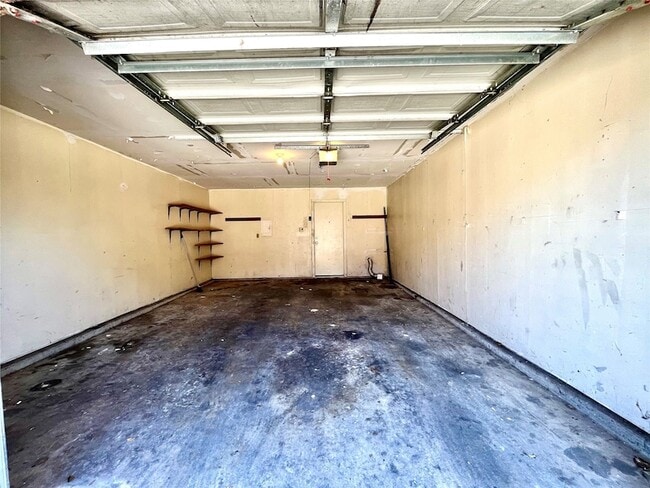 Building Photo - 3055 Olympia Dr