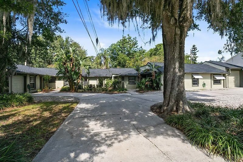 Building Photo - 2616 S Crystal Lake Dr