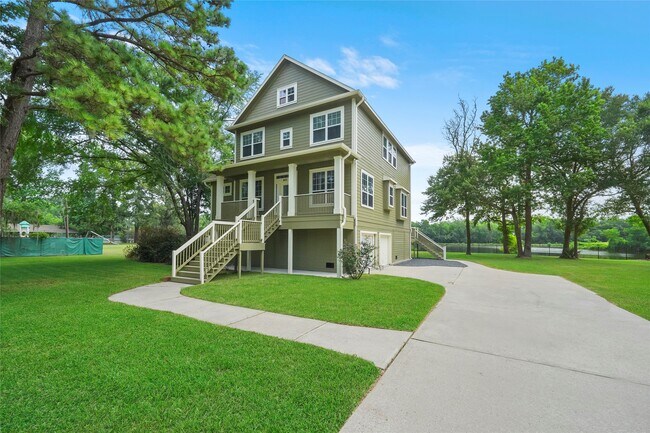 Primary Photo - 401 Brook Hollow Dr