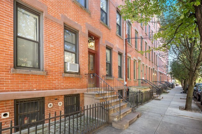 Building Photo - 227 3rd St