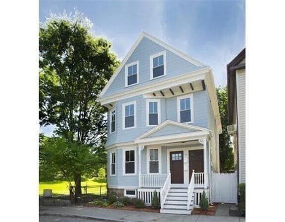 Building Photo - 19 Anson St