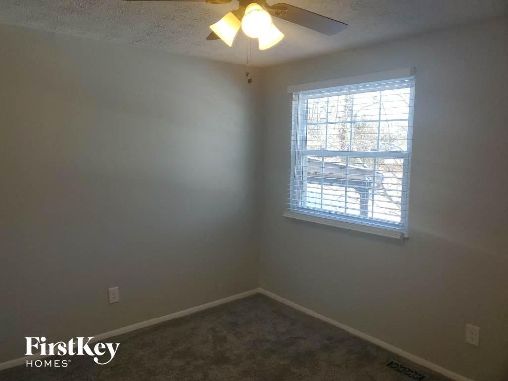 Building Photo - 4207 Edinburgh Dr