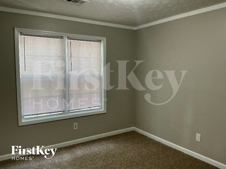 Building Photo - 1303 Post Oak Ct