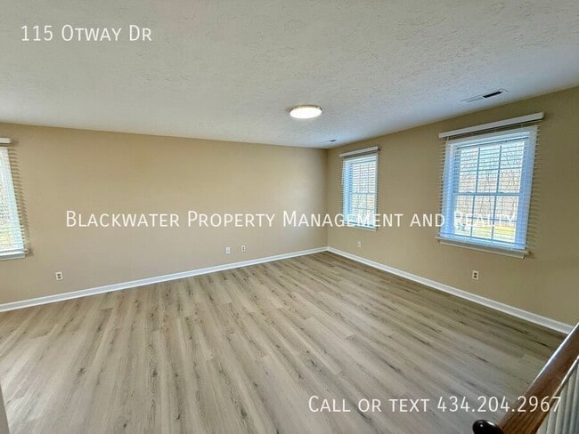 Building Photo - 115 Otway Dr