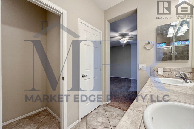 Building Photo - 4Bed/2Bath Home at Signal Butte/Warner! $399 MOVE-IN SPECIAL! Ready for Immediate Move-In!