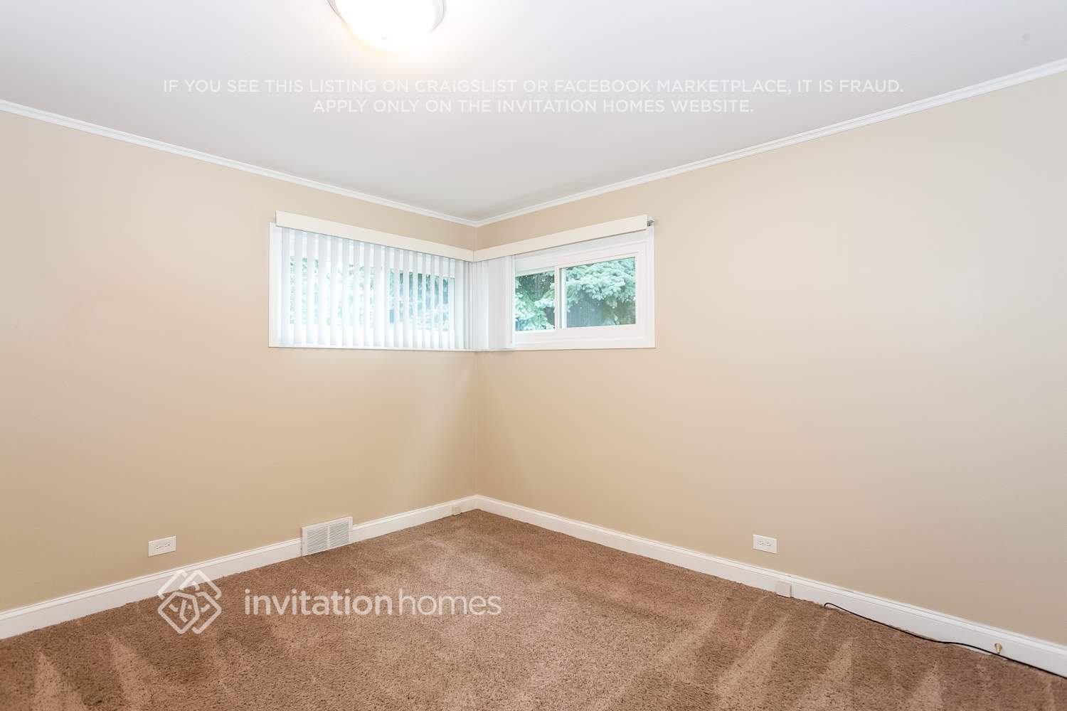 Building Photo - 9344 S 54th Ct