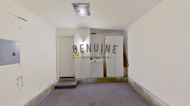 Building Photo - Beautiful 2 Bd 2 Ba Condo at Silvertide Bear Brand