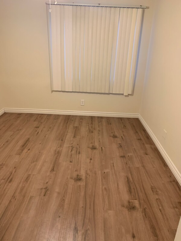 Building Photo - 5460 White Oak Ave