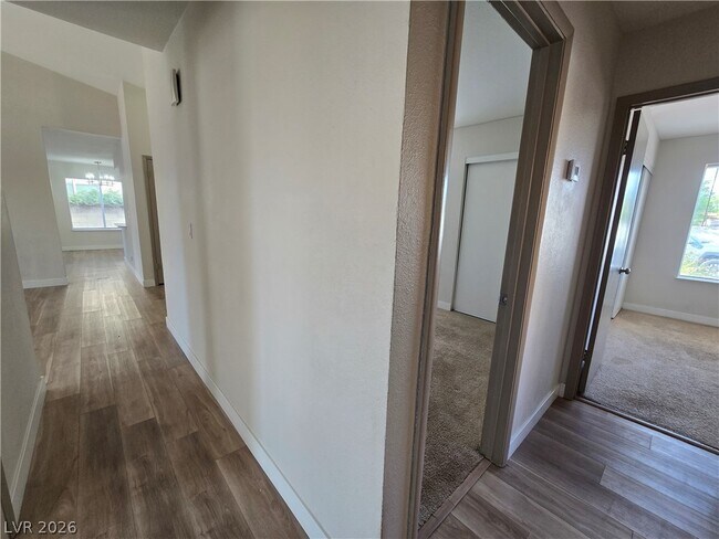 Building Photo - 6413 Sterling Springs Pkwy