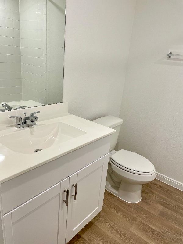 Building Photo - 320 Yosemite Dr