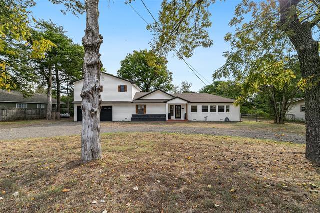 Building Photo - 2038 Avon Dr