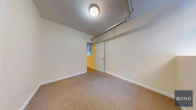 Building Photo - 2 bedroom in NEW YORK NY 10014