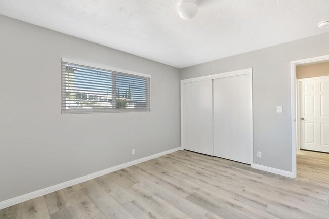 Building Photo - Remodeled Home with Views!