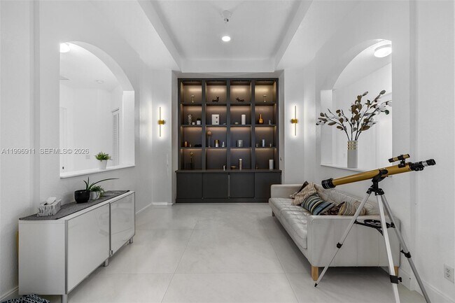 Building Photo - 3870 E Hibiscus St