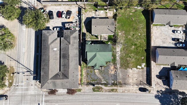 Primary Photo - 2407 Southmore Blvd