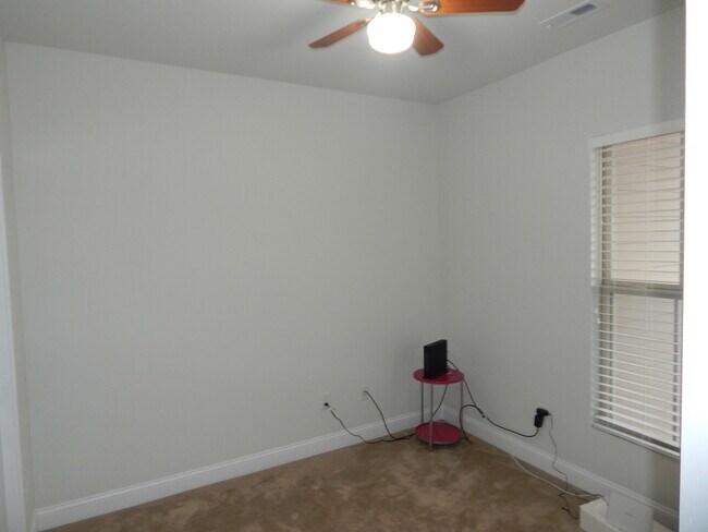 Building Photo - Beautiful home in Del Webb by Riverlights (55 and over community)