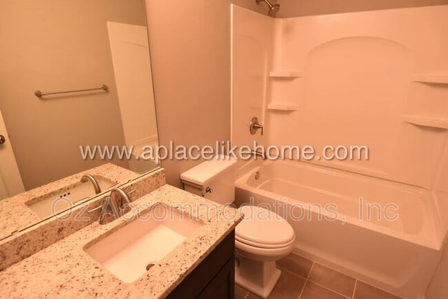 Building Photo - 6303 W 155th Pl
