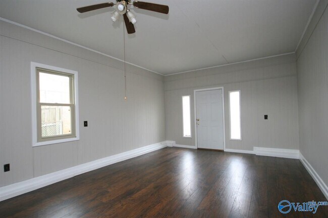 Building Photo - 6206 NW Angus Cir