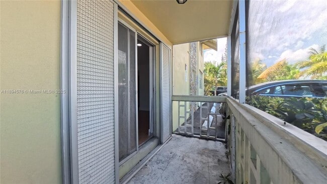 Building Photo - 1720 Funston St