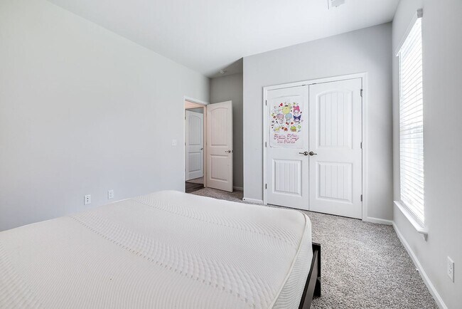 Building Photo - Luxury Meets Simplicity in This One-Story Ranch 3 Bed / 2.5 Bath