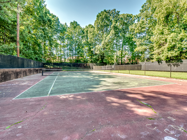 Building Photo - 325 Orchard Trace Ln