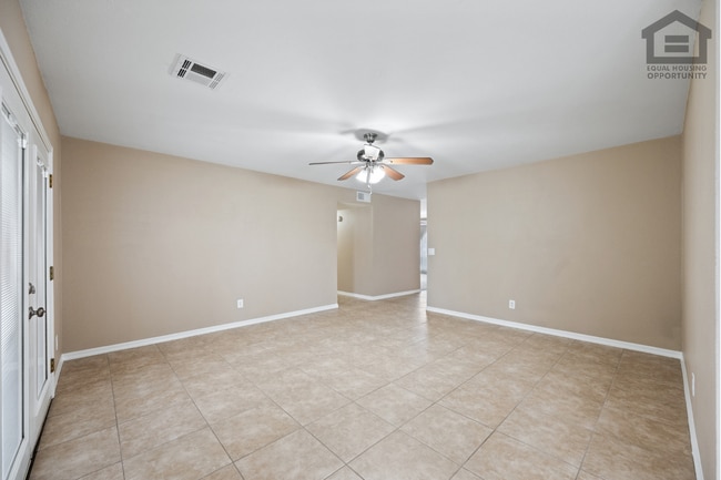 Building Photo - 3Bed/2Bath House at Thunderbird/59th Ave! Ready for Immediate Move-In! – RV GATE!